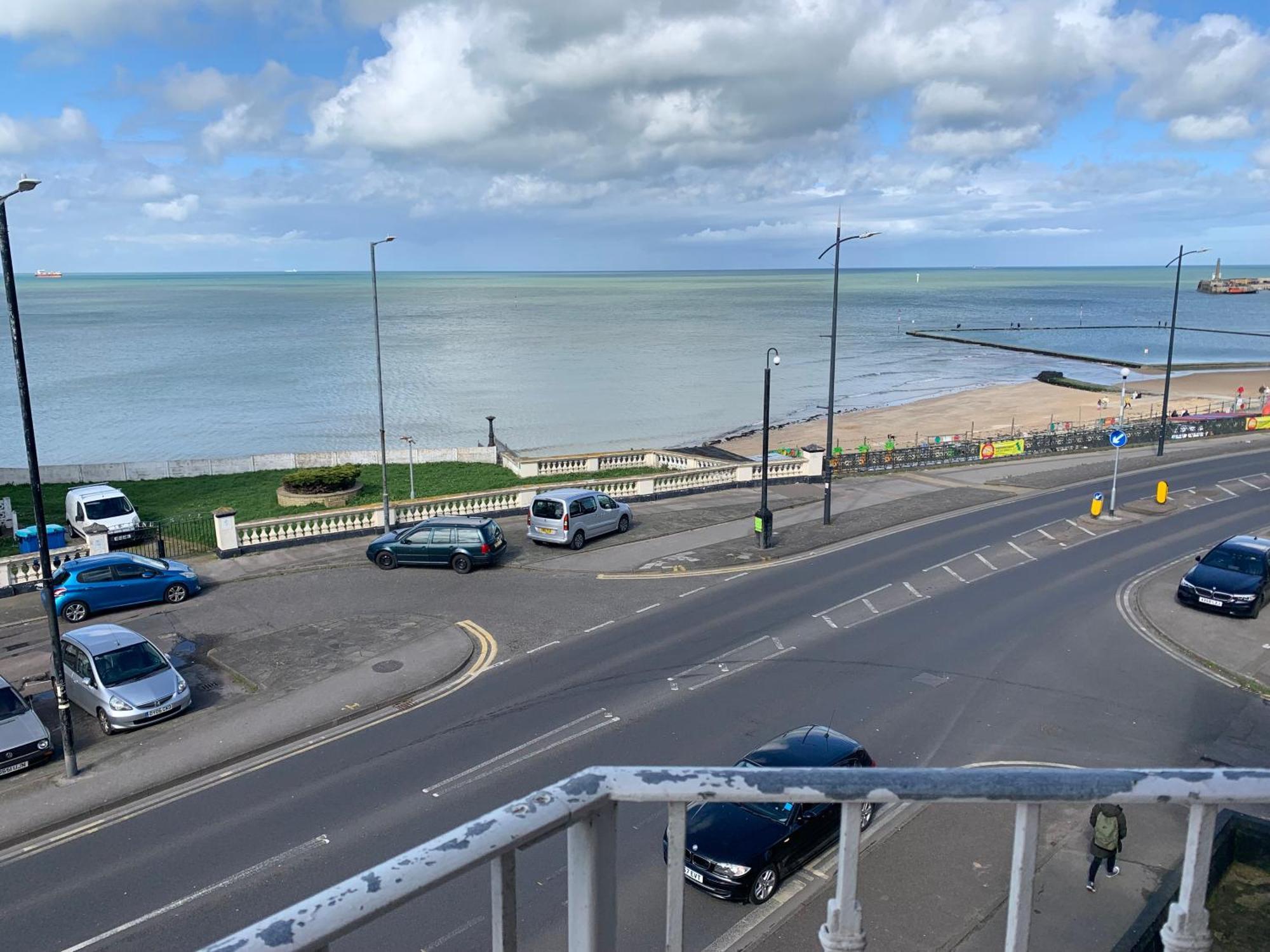 Flat, Amazing Balcony Sea View, Bike Store, With Sun Deck Margate Exterior photo