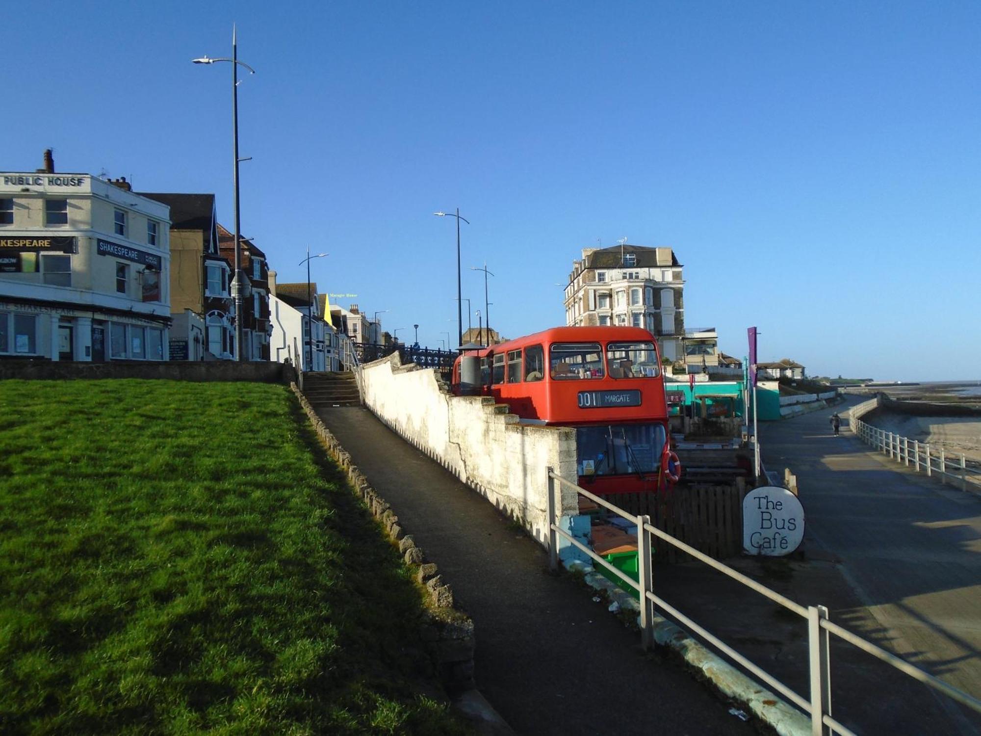 Flat, Amazing Balcony Sea View, Bike Store, With Sun Deck Margate Exterior photo
